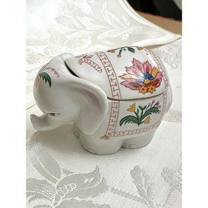 Adorable Prestige MCML XXXI Ceramic elephant‎ removable lid trinket box Candle